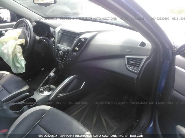 KMHTC6AE2FU242240 - 2015 HYUNDAI VELOSTER TURBO BLUE photo 5