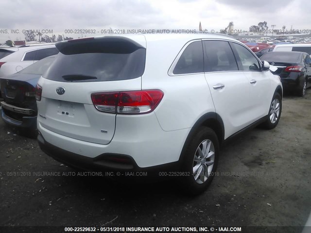 5XYPG4A39HG206448 - 2017 KIA SORENTO LX/L WHITE photo 4