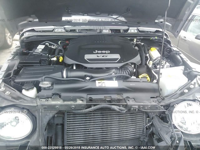 1C4BJWFG3GL204927 - 2016 JEEP WRANGLER UNLIMITE RUBICON SILVER photo 10