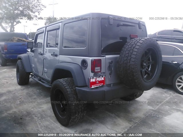 1C4BJWFG3GL204927 - 2016 JEEP WRANGLER UNLIMITE RUBICON SILVER photo 3