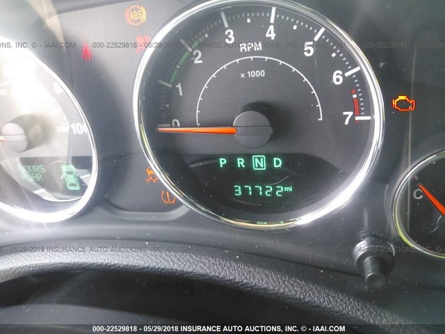 1C4BJWFG3GL204927 - 2016 JEEP WRANGLER UNLIMITE RUBICON SILVER photo 7