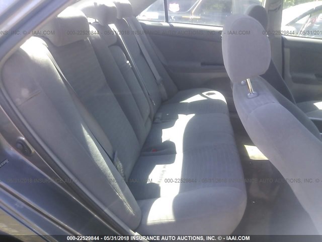 4T1BE32K25U978747 - 2005 TOYOTA CAMRY LE/XLE/SE ნაცრისფერი ფოტო 8