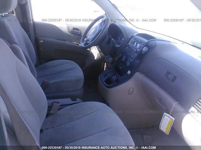 KNDMB233876142794 - 2007 KIA SEDONA EX/LX GOLD photo 5