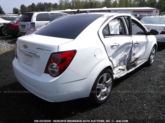 1G1JE5SH0C4141338 - 2012 CHEVROLET SONIC LTZ WHITE photo 4