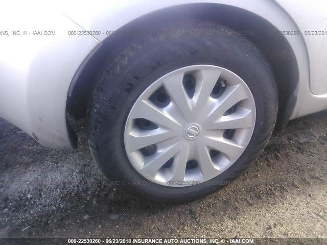 3N1CE2CP0FL444514 - 2015 NISSAN VERSA NOTE S/S PLUS/SV/SL/SR SILVER photo 6