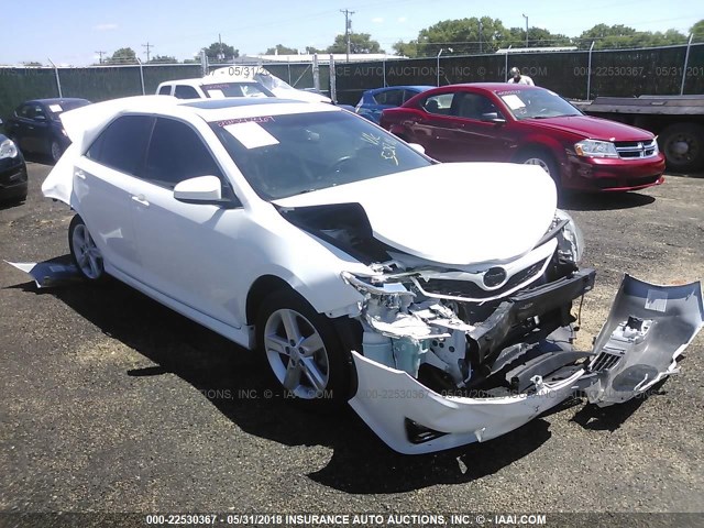 4T1BF1FK2DU683416 - 2013 TOYOTA CAMRY L/SE/LE/XLE 白色 照片 1