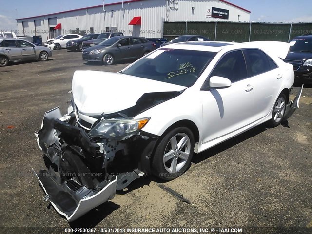 4T1BF1FK2DU683416 - 2013 TOYOTA CAMRY L/SE/LE/XLE 白色 照片 2