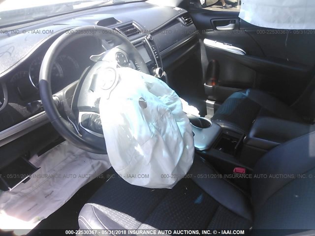 4T1BF1FK2DU683416 - 2013 TOYOTA CAMRY L/SE/LE/XLE 白色 照片 5