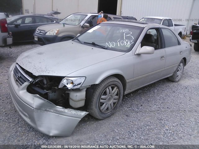 4T1BG22K1YU001558 - 2000 TOYOTA CAMRY CE/LE/XLE 银色 照片 2