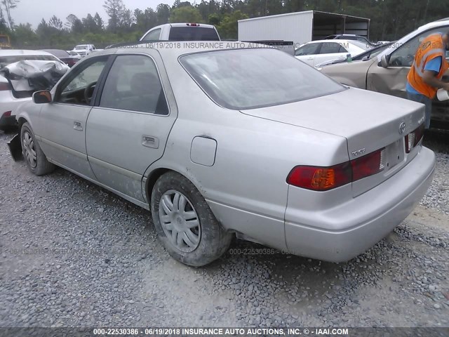 4T1BG22K1YU001558 - 2000 TOYOTA CAMRY CE/LE/XLE 银色 照片 3
