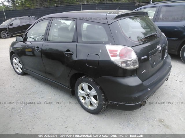 2T1KR32E85C501837 - 2005 TOYOTA COROLLA MATRIX XR BLACK photo 3