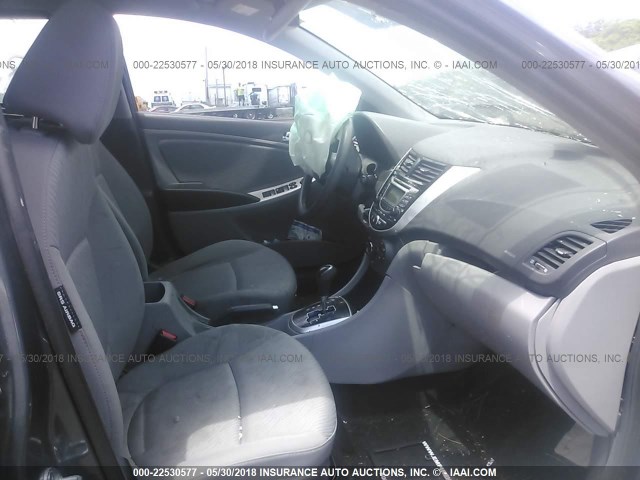 KMHCU4AE5CU068693 - 2012 HYUNDAI ACCENT GLS/GS/SE GRAY photo 5