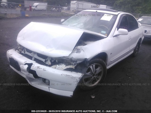 4A3AA46H11E012598 - 2001 MITSUBISHI GALANT ES/GTZ WHITE photo 2