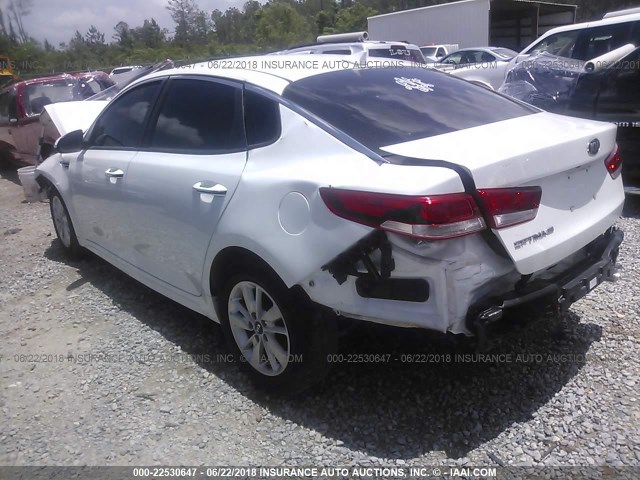 5XXGT4L31GG025517 - 2016 KIA OPTIMA WHITE photo 3