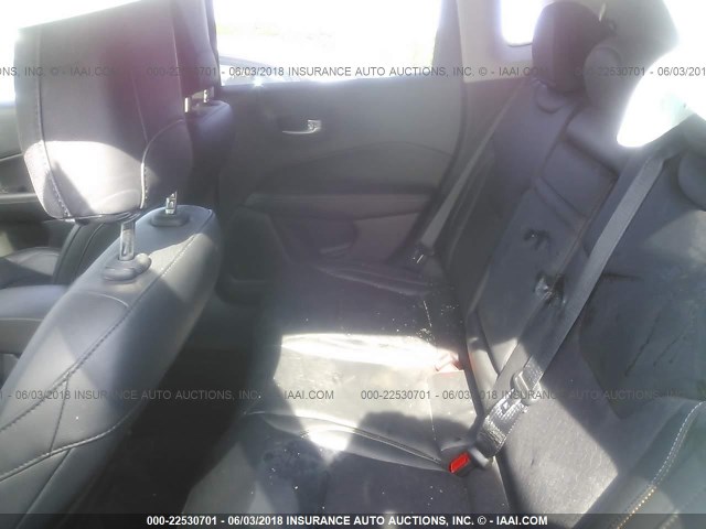 3C4NJDBB6JT200832 - 2018 JEEP COMPASS LATITUDE შავი ფოტო 8