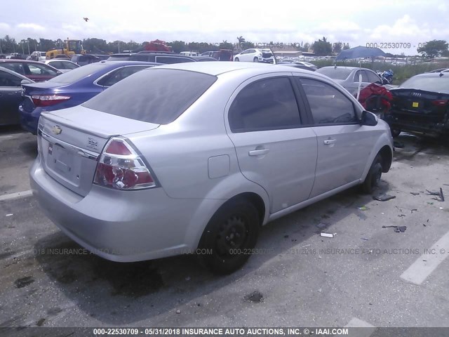 KL1TD56E19B629230 - 2009 CHEVROLET AVEO LS/LT SILVER photo 4