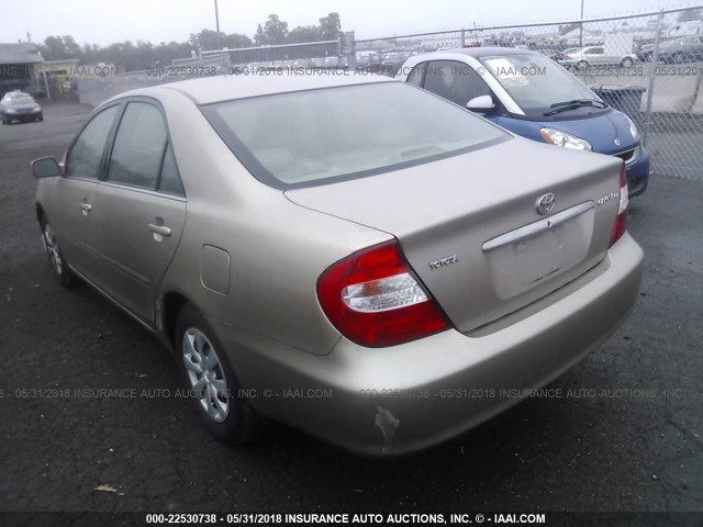 4T1BE32K44U898817 - 2004 TOYOTA CAMRY LE/XLE/SE ოქროსფერი ფოტო 3