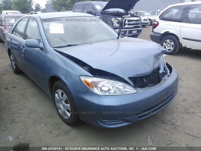 4T1BE32K62U526425 - 2002 TOYOTA CAMRY LE/XLE/SE ლურჯი ფოტო 1