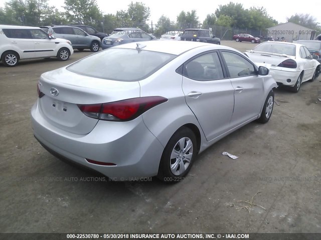 5NPDH4AE3GH705092 - 2016 HYUNDAI ELANTRA SE/SPORT/LIMITED SILVER photo 4