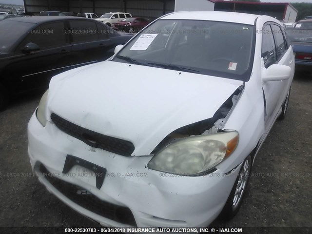2T1LR32E23C162414 - 2003 TOYOTA COROLLA MATRIX XR WHITE photo 6