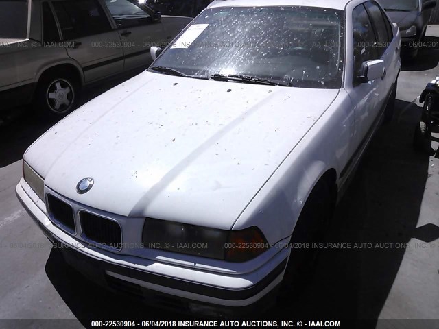 WBACB4317PFL12260 - 1993 BMW 325 I AUTOMATIC WHITE photo 2