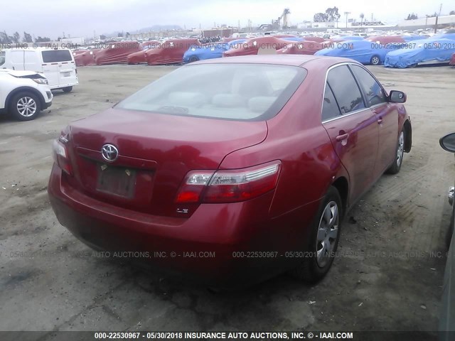 4T1BE46K57U070294 - 2007 TOYOTA CAMRY NEW GENERAT CE/LE/XLE/SE RED photo 4