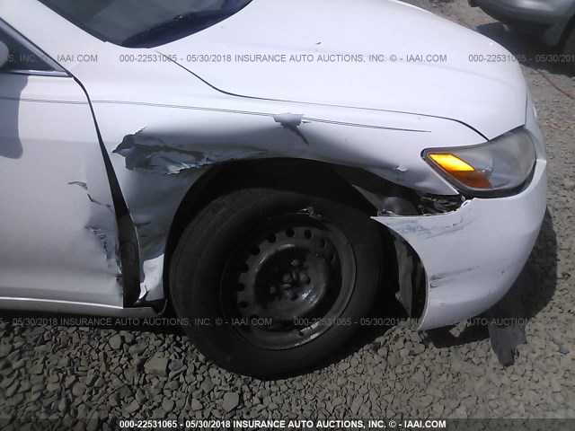 4T4BE46K78R044657 - 2008 TOYOTA CAMRY CE/LE/XLE/SE WHITE photo 6