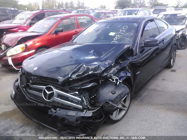 WDDGJ4HB6CF798150 - 2012 MERCEDES-BENZ C 250 BLACK photo 2