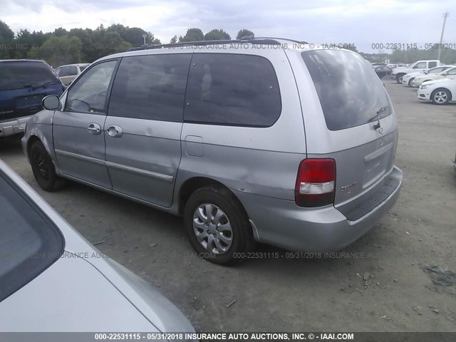 KNDUP132756735790 - 2005 KIA SEDONA EX/LX SILVER photo 3