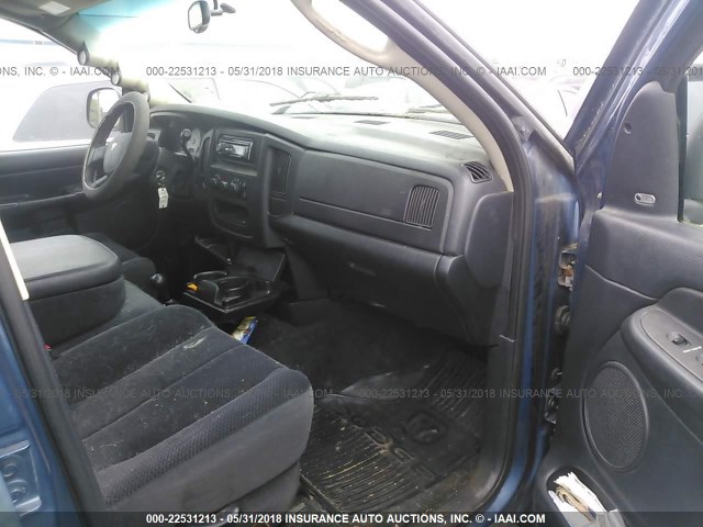 3D7KU28CX4G202665 - 2004 DODGE RAM 2500 ST/SLT 蓝色 照片 5