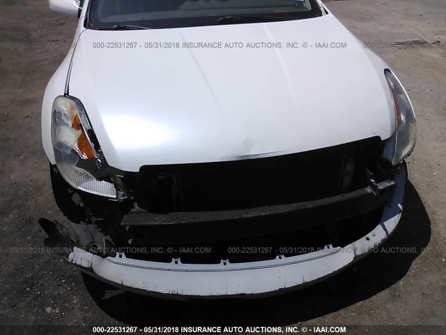 1N4AL24E28C245198 - 2008 NISSAN ALTIMA 2.5S WHITE photo 6