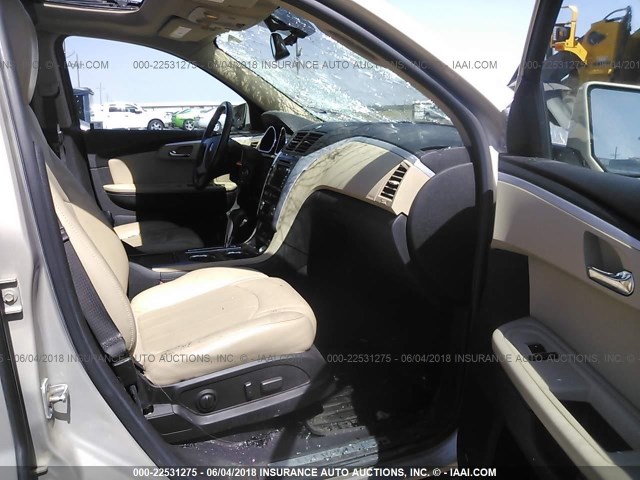 1GNKRLED2BJ107289 - 2011 CHEVROLET TRAVERSE LTZ TAN photo 5