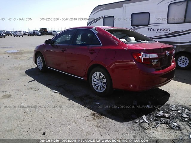 4T1BF1FK6CU564881 - 2012 TOYOTA CAMRY SE/LE/XLE RED photo 3