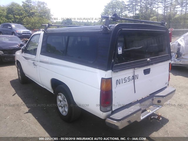 1N6SD11S5VC430841 - 1997 NISSAN TRUCK XE WHITE photo 3