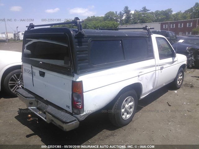 1N6SD11S5VC430841 - 1997 NISSAN TRUCK XE WHITE photo 4