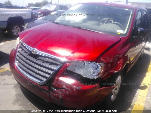 2A8HR44H38R656512 - 2008 CHRYSLER TOWN & COUNTRY LX RED photo 6