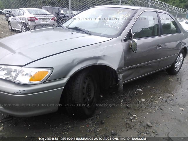 4T1BG22K0YU633970 - 2000 TOYOTA CAMRY CE/LE/XLE 米色 照片 6