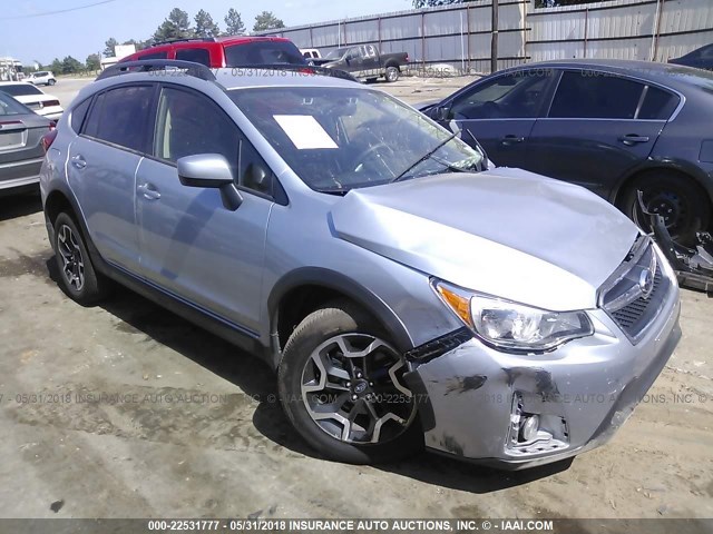 JF2GPADC3HH237956 - 2017 SUBARU CROSSTREK PREMIUM ვერცხლისფერი ფოტო 1