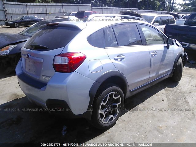 JF2GPADC3HH237956 - 2017 SUBARU CROSSTREK PREMIUM SILVER photo 4