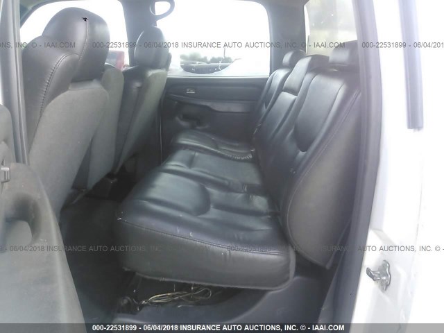 1GCJC33U65F892187 - 2005 CHEVROLET SILVERADO C3500 WHITE photo 8