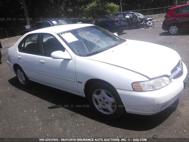 1N4DL01D61C242632 - 2001 NISSAN ALTIMA XE/GXE/SE WHITE photo 1