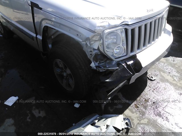 1J8GN28K98W218330 - 2008 JEEP LIBERTY SPORT SILVER photo 6