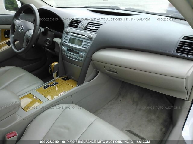 4T1BE46K47U576568 - 2007 TOYOTA CAMRY NEW GENERAT CE/LE/XLE/SE WHITE photo 5