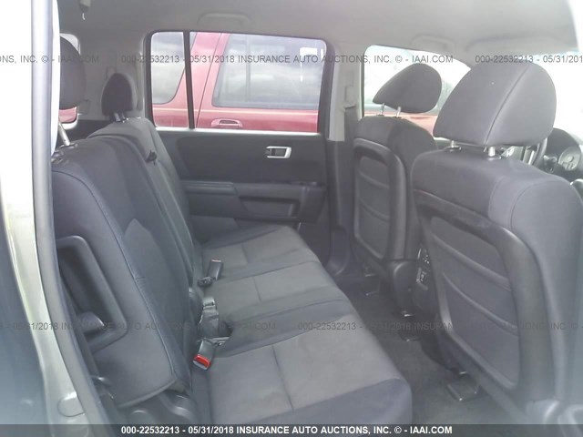 5FNYF3H26BB006057 - 2011 HONDA PILOT LX GRAY photo 8