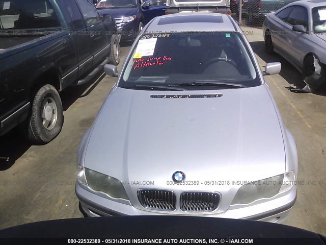 WBAAM3340YCA94349 - 2000 BMW 323 I SILVER photo 6