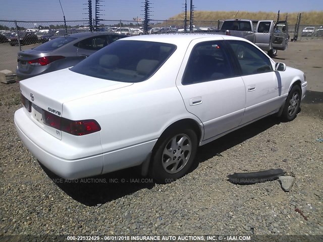 4T1BF22K81U962232 - 2001 TOYOTA CAMRY LE/XLE Սպիտակ լուսանկար 4