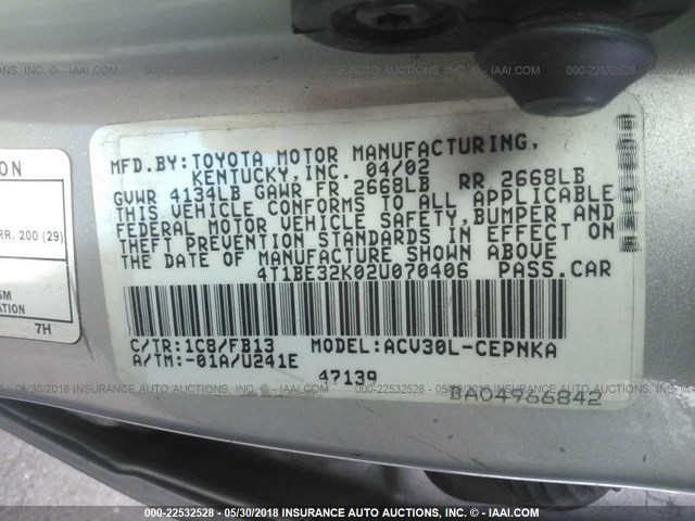 4T1BE32K02U070406 - 2002 TOYOTA CAMRY LE/XLE/SE ვერცხლისფერი ფოტო 9