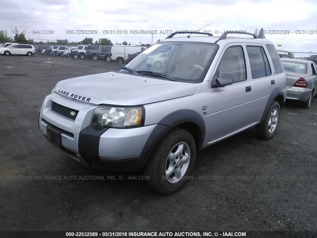 SALNY22214A432811 - 2004 LAND ROVER FREELANDER SE SILVER photo 2