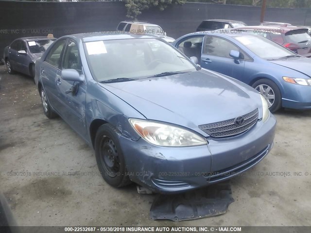4T1BE32K92U521154 - 2002 TOYOTA CAMRY LE/XLE/SE ღია ლურჯი ფოტო 1