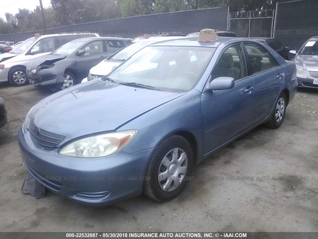 4T1BE32K92U521154 - 2002 TOYOTA CAMRY LE/XLE/SE ღია ლურჯი ფოტო 2